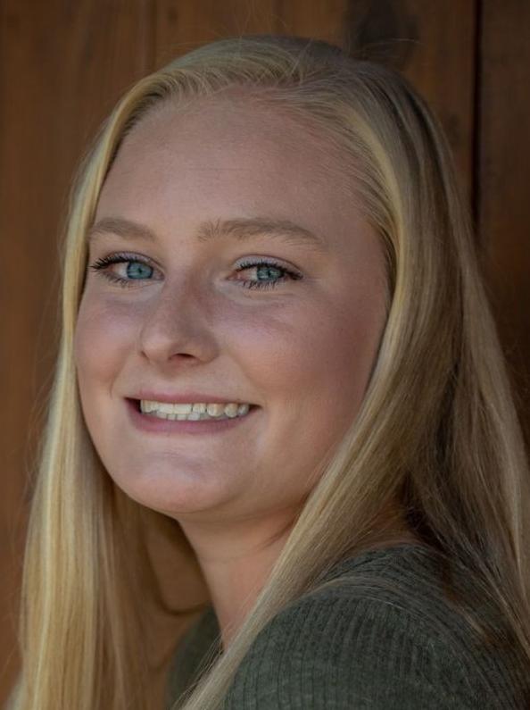 Clear Lake - female athlete - Chelsey Holck